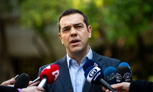 Greek PM calls confidence vote