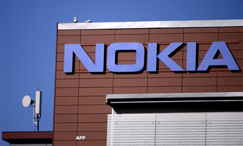 Nokia says will re-enter mobile and tablet markets