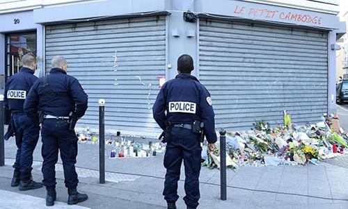 Two attackers killed in Paris were Frenchmen who lived in Brussels