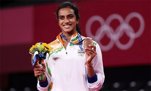 Sindhu becomes first Indian woman to win two Olympic medals