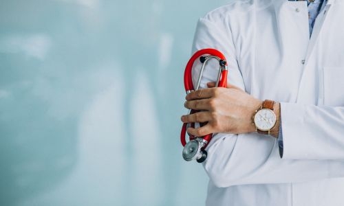 NHRA Grants Nearly 3,600 New Doctor Licenses in Bahrain