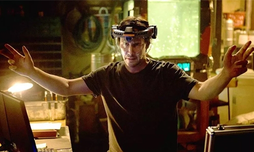 Replicas: Keanu Reeves plays a virtual parody of himself