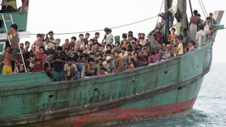 Myanmar repatriates 159 Bangladesh boat migrants