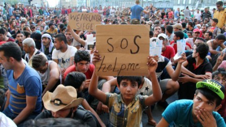 Britain 'to take thousands more Syrian refugees'