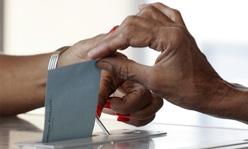 Seychelles starts voting in presidential poll