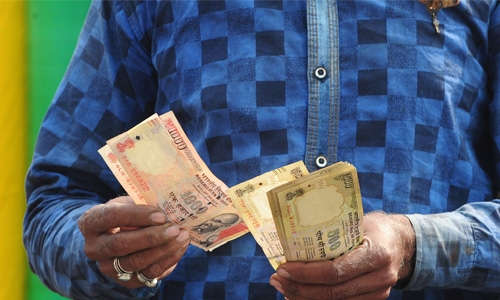 This is how Non Residential Indians (NRIs) can change their 500 and 1000 rupee notes