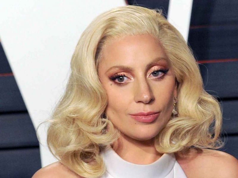 Thunderstorm halts Gaga’s movie debut