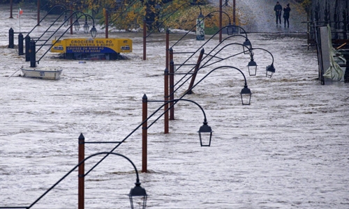 Italy floods wreak havoc, one feared dead