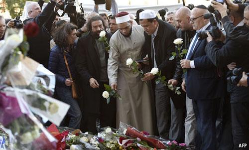 Paris’s Muslims and Jews are now more anxious than ever