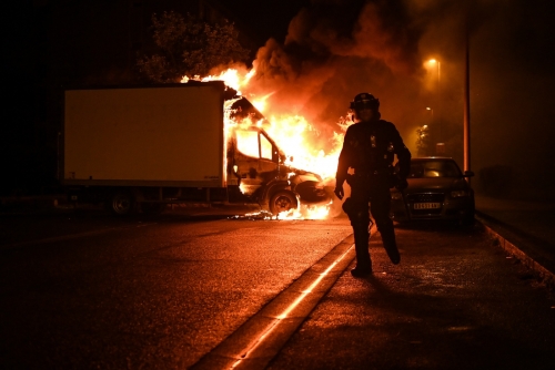 Hundreds more arrested in France unrest but violence 'less intense'