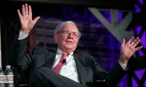 Billionaire Warren Buffett invests in 3 big US airlines