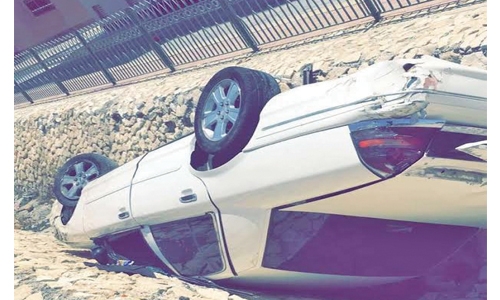 Arab national escaped from car accident 