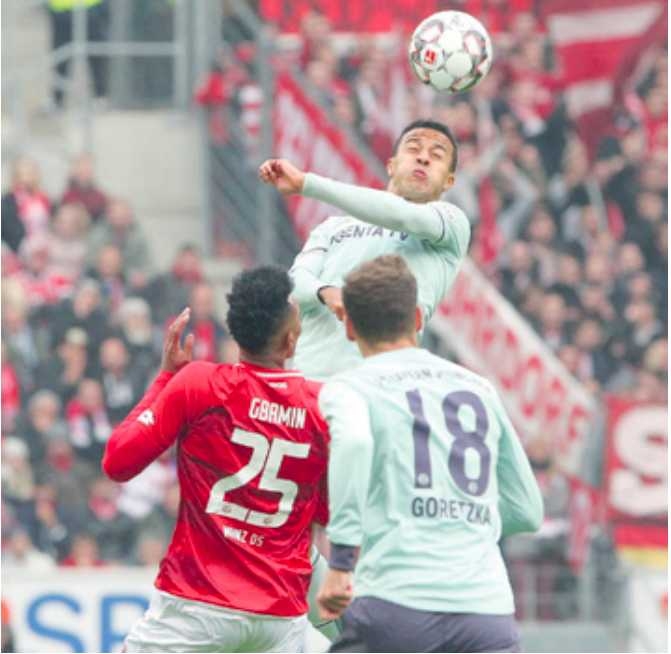 Bayern win at Mainz to trim Dortmund’s lead