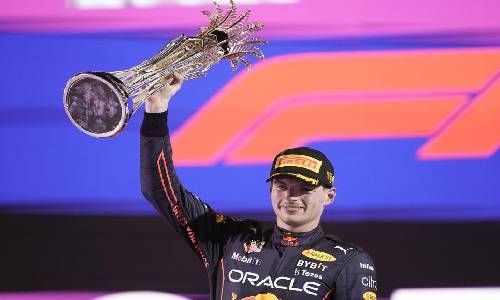 Verstappen bounces back with thrilling Saudi Arabian victory over Leclerc