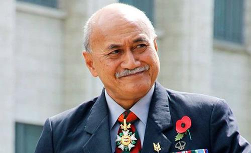 Fiji swears in new president