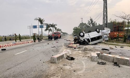 At least eight killed in road accident in Vietnam