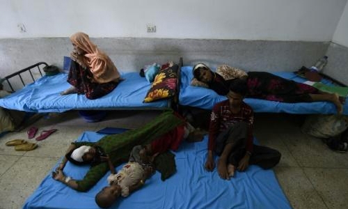 Rohingya toll mounts as Bangladesh hospitals struggle