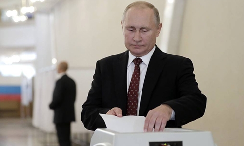 Russians vote in regional elections