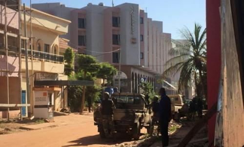 Three dead as gunmen seize 170 hostages at Mali hotel