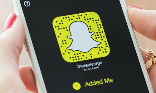 Snapchat ramps up messaging service with 'chat 2.0'