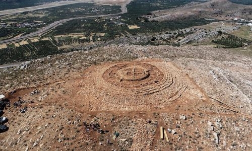 Greece finds ‘unique’ Minoan hilltop complex near new Crete airport