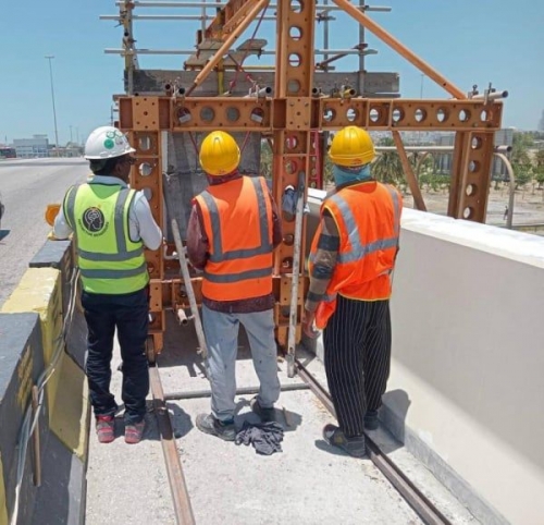 Ministry of Works: Replacement and Installation of Safety Barriers at Sehla Intersection Bridge Begins