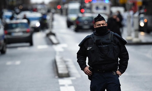 French police seek identity of fake suicide vest attacker