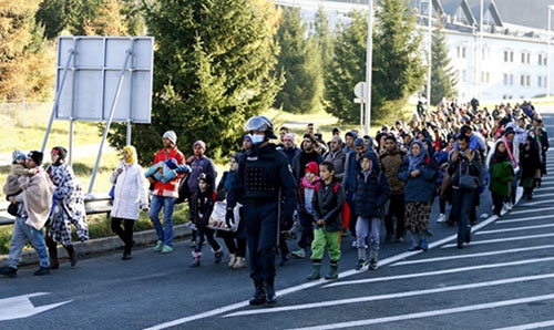 English watchdog urges French to speed up lone child asylum claims