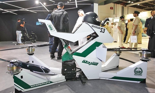 Dubai Police unveils ‘Hoversurf’ at Gitex