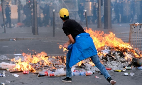 40 arrested in Paris over Euro 2016 violence