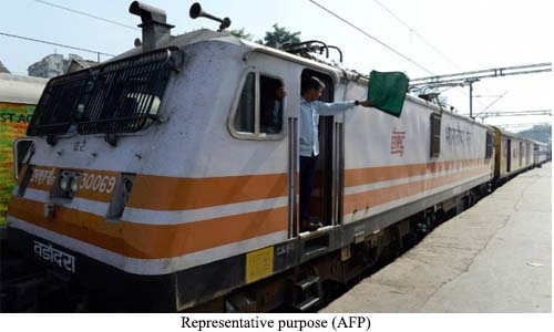 India train runs over teenager taking selfie