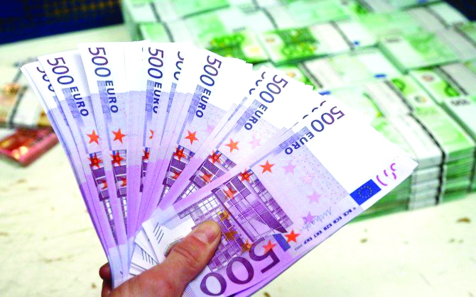 Mixed emotions in Germany as €500 note bows out