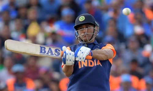 India defend Dhoni after limp end to England chase