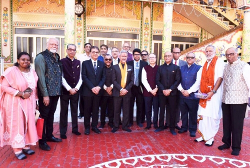 Dr. S. Jaishankar visits Shri Krishna Temple