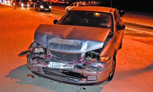Bahrainis injured in a three-car mishap 