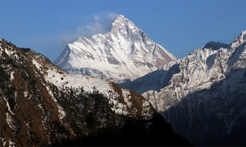 Bodies spotted in search for missing climbers in India