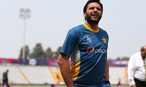 Afridi steps down as Pakistan T20 captain