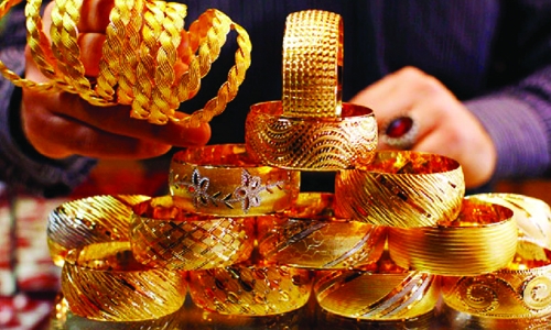 Win up to  500 gold coins @ Malabar Gold 