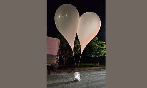 S. Korea military warns of more trash-filled balloons from North
