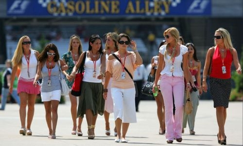 Women on Track? F1 fans want women at the wheel!