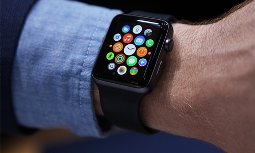 Pay traffic fines using Apple Watch