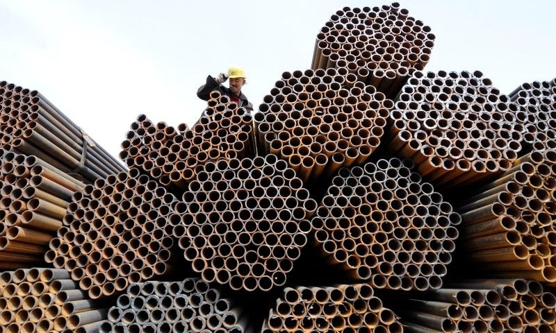 US strikes Chinese pipes with huge import duties