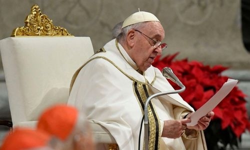 Pope on Christmas: Jesus was poor, so don't be power-hungry