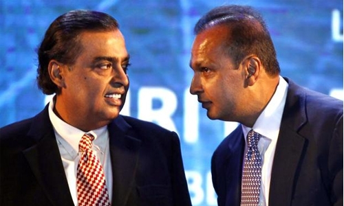 RCom shares plunge in latest twist between battling brothers