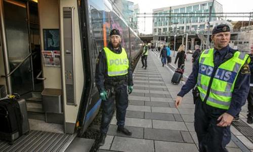 Suspect sought in Sweden for 'planning terrorist act': police