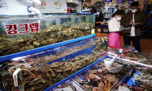 Russian crab craze in South Korea stirs ethical debate over Ukraine crisis