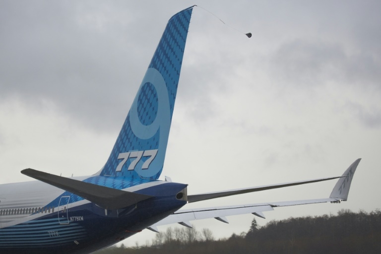 Wind forces Boeing to again delay first flight of 777X