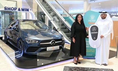 Muneera Waleed wins Seef Mall Shop & Win Mercedes-Benz