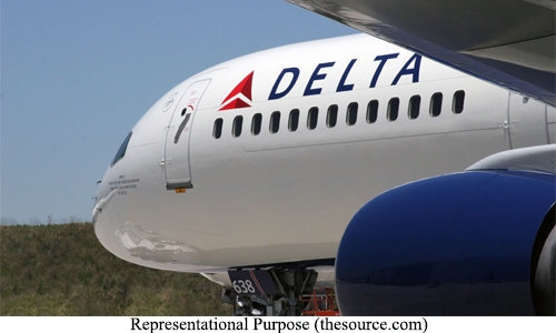 Air hostess fight forces Delta flight to make emergency landing