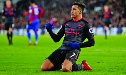 Sanchez fires  Arsenal  to win